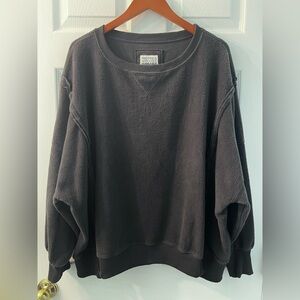 American Eagle Big Hug Crewneck Oversized Black Fleece Sweatshirt